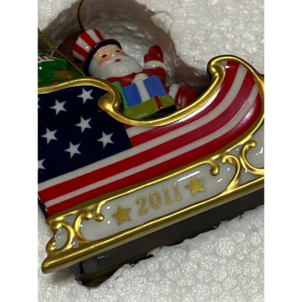 Danbury Mint Stars & Stripes Sleigh Santa's Midnight Ride 2011 Annual Ornament
